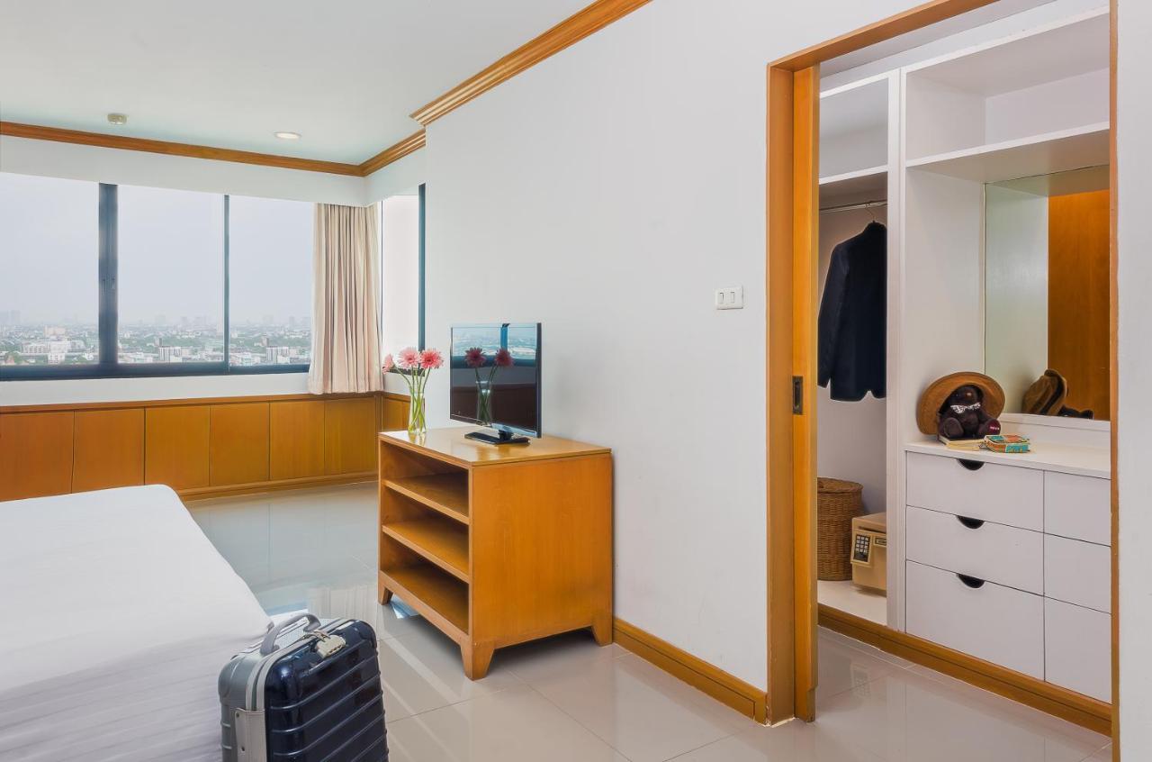 מלון Riverine Place And 4*