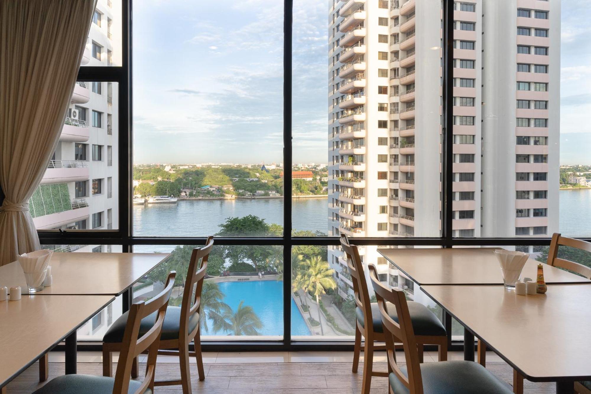Riverine Place Hotel&residence
