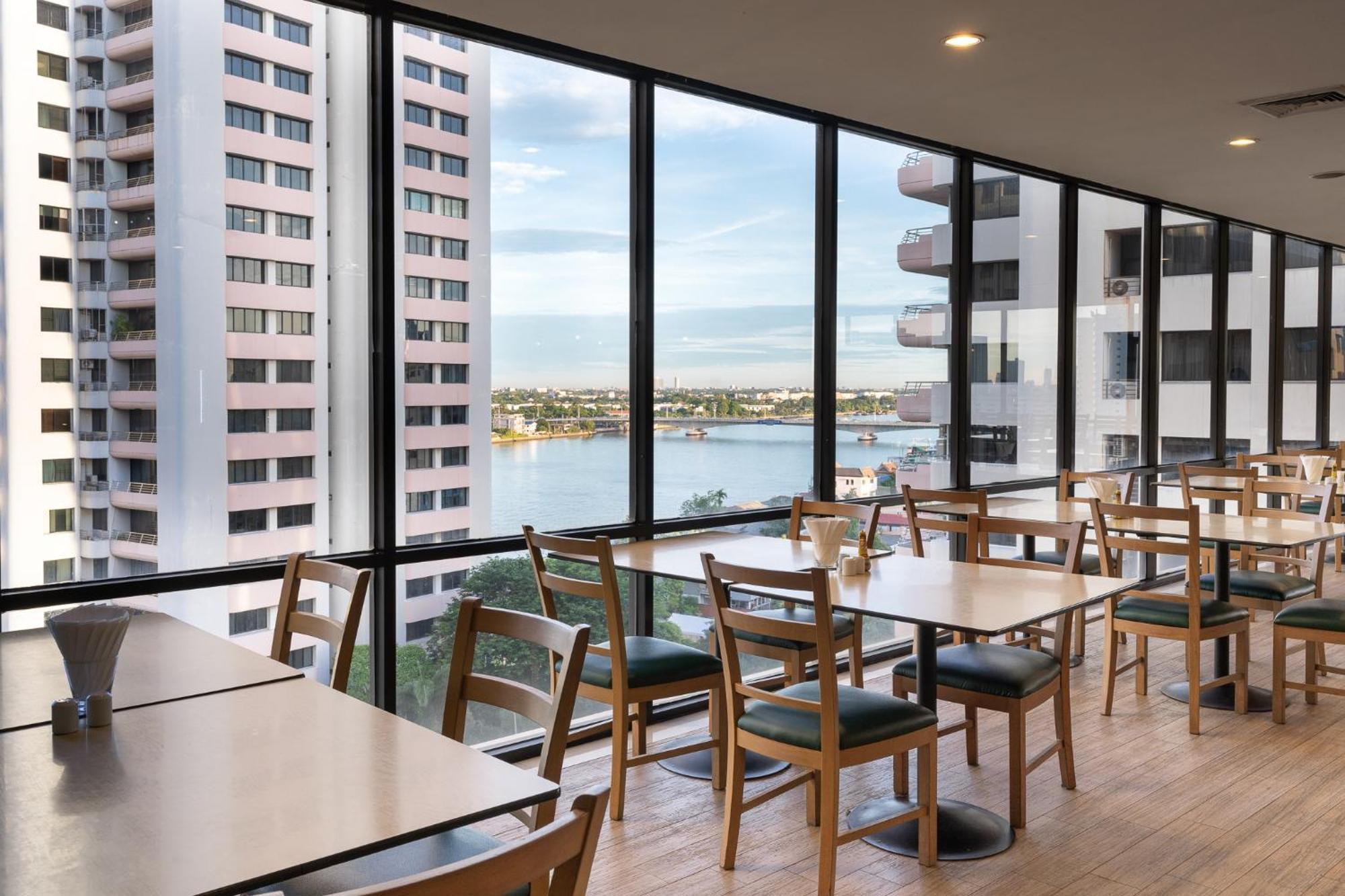Riverine Place Hotel&residence Nonthaburi