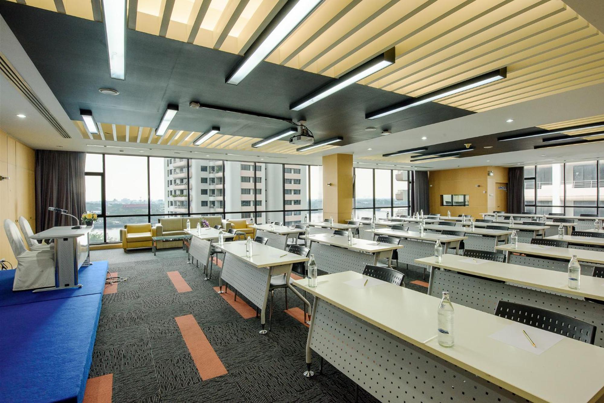 Hotel Riverine Place Hotel&residence 4*